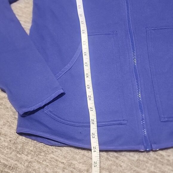 Ivivva- (lululemon) hoody - Picture 4 of 7